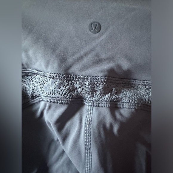 Lululemon Wunder Under Crop 21" Lace - Picture 3 of 5